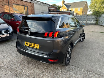 Used Peugeot 5008 2019 for sale - 76072776: Photo 3