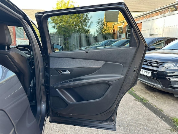 Used Peugeot 5008 2019 for sale - 76072776: Photo 40