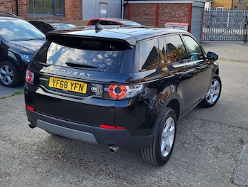 Used Land Rover Discovery Sport 2018 for sale - 78885780: Photo