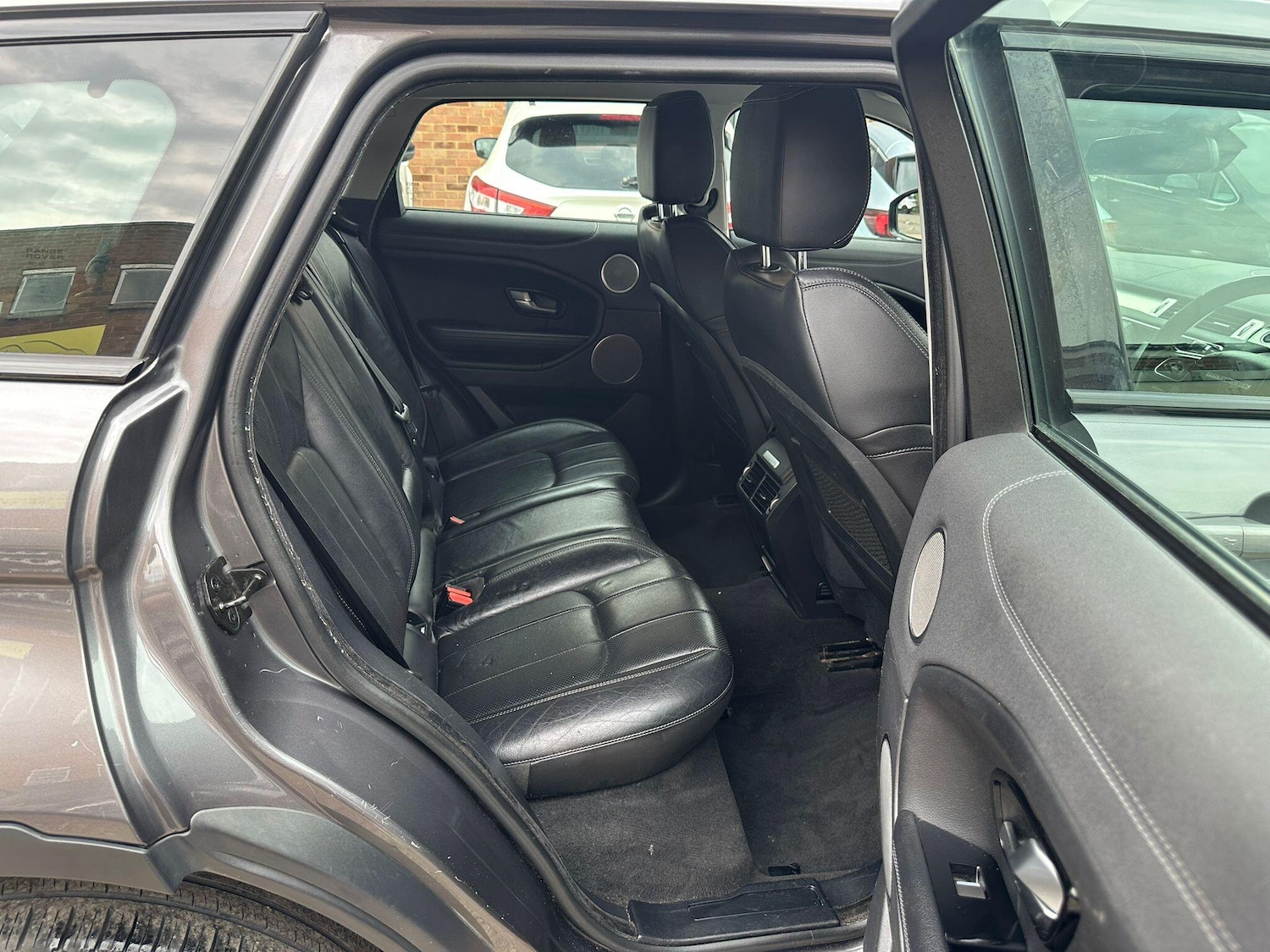 Vehicle 33