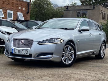Used Jaguar XF 2015 for sale - 79667656: Photo