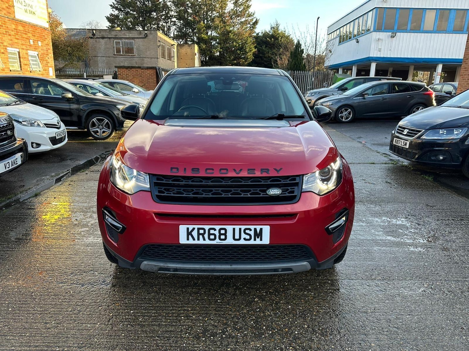 Used Land Rover Discovery Sport 2018 for sale - 78019175: Photo 2