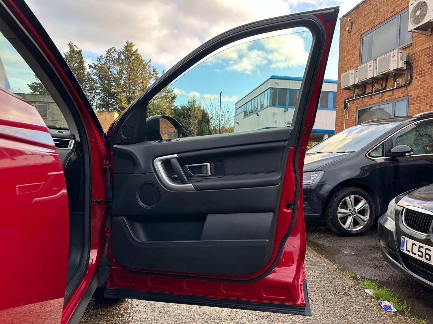 Used Land Rover Discovery Sport 2018 for sale - 78019175: Photo 43