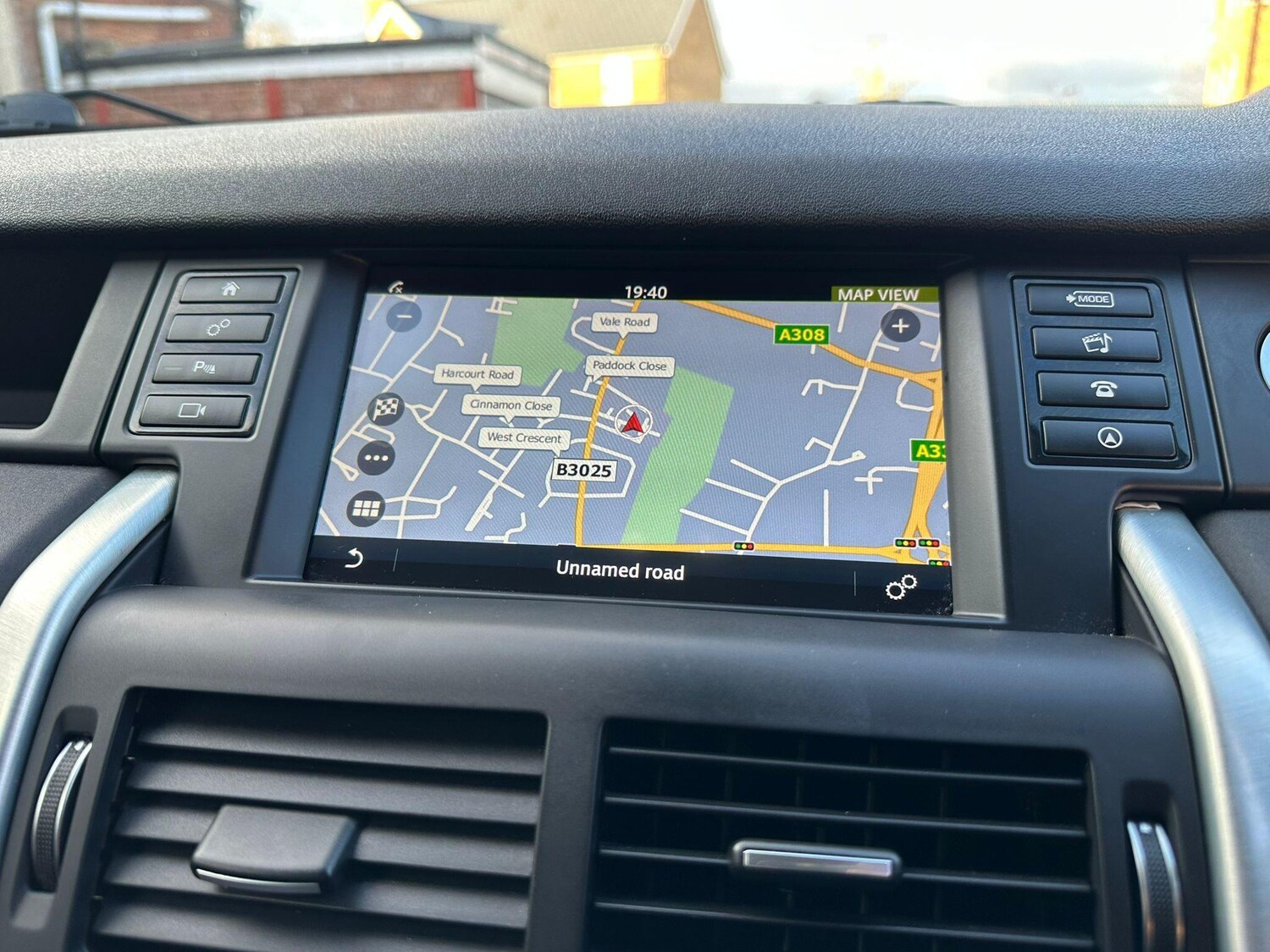 Used Land Rover Discovery Sport 2018 for sale - 78019175: Photo 50