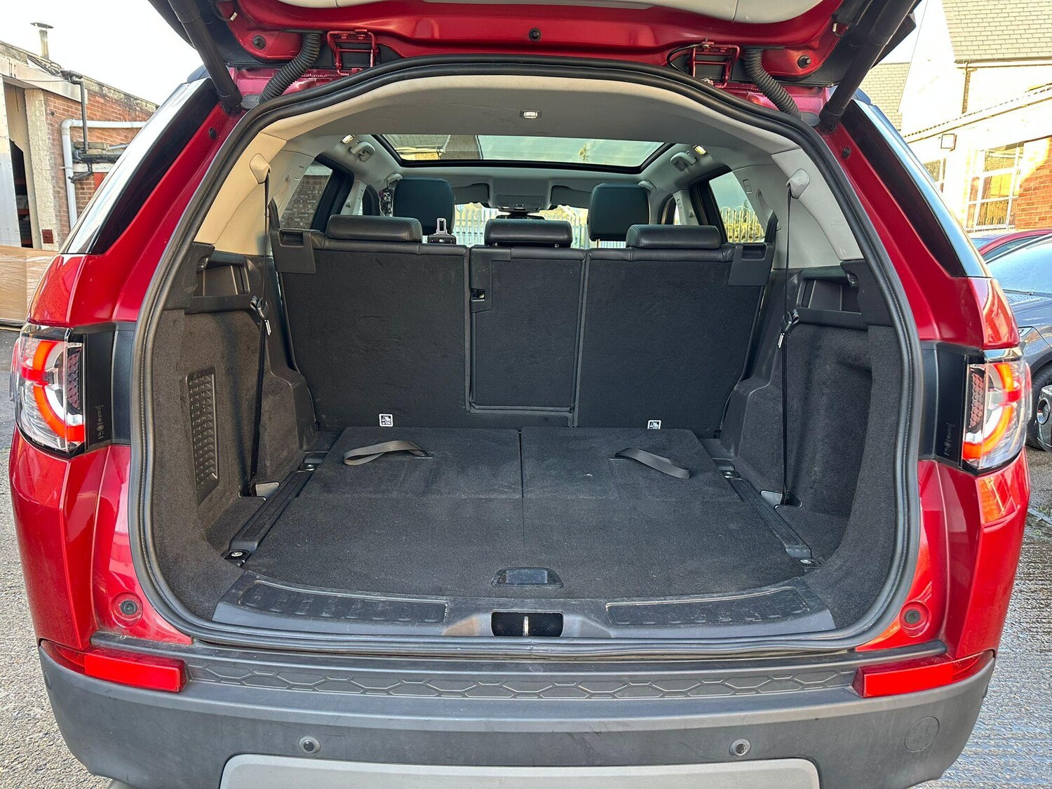 Used Land Rover Discovery Sport 2018 for sale - 78019175: Photo 53