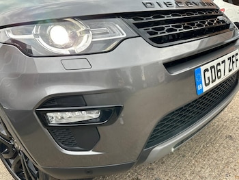 Used Land Rover Discovery Sport 2018 for sale - 75577637: Photo