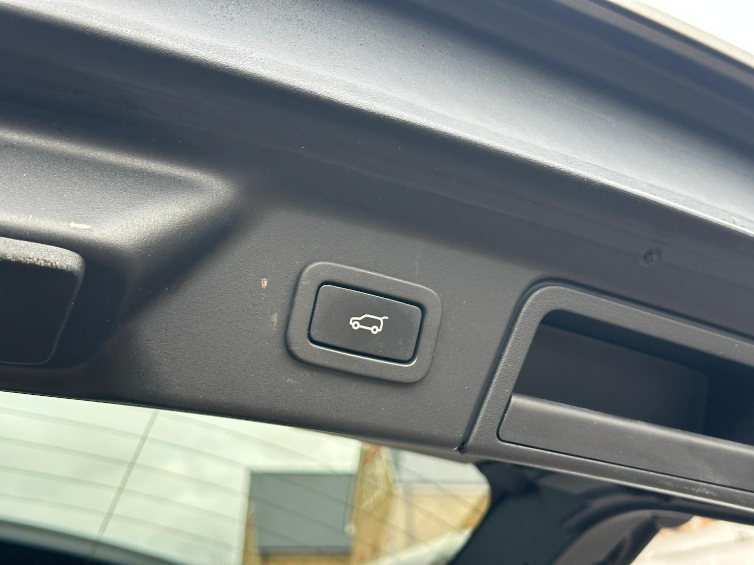 Used Land Rover Range Rover Velar 2021 for sale - 78057599: Photo 37