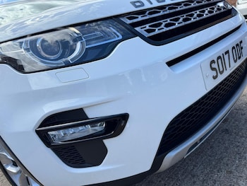 Used Land Rover Discovery Sport 2017 for sale - 75492962: Photo