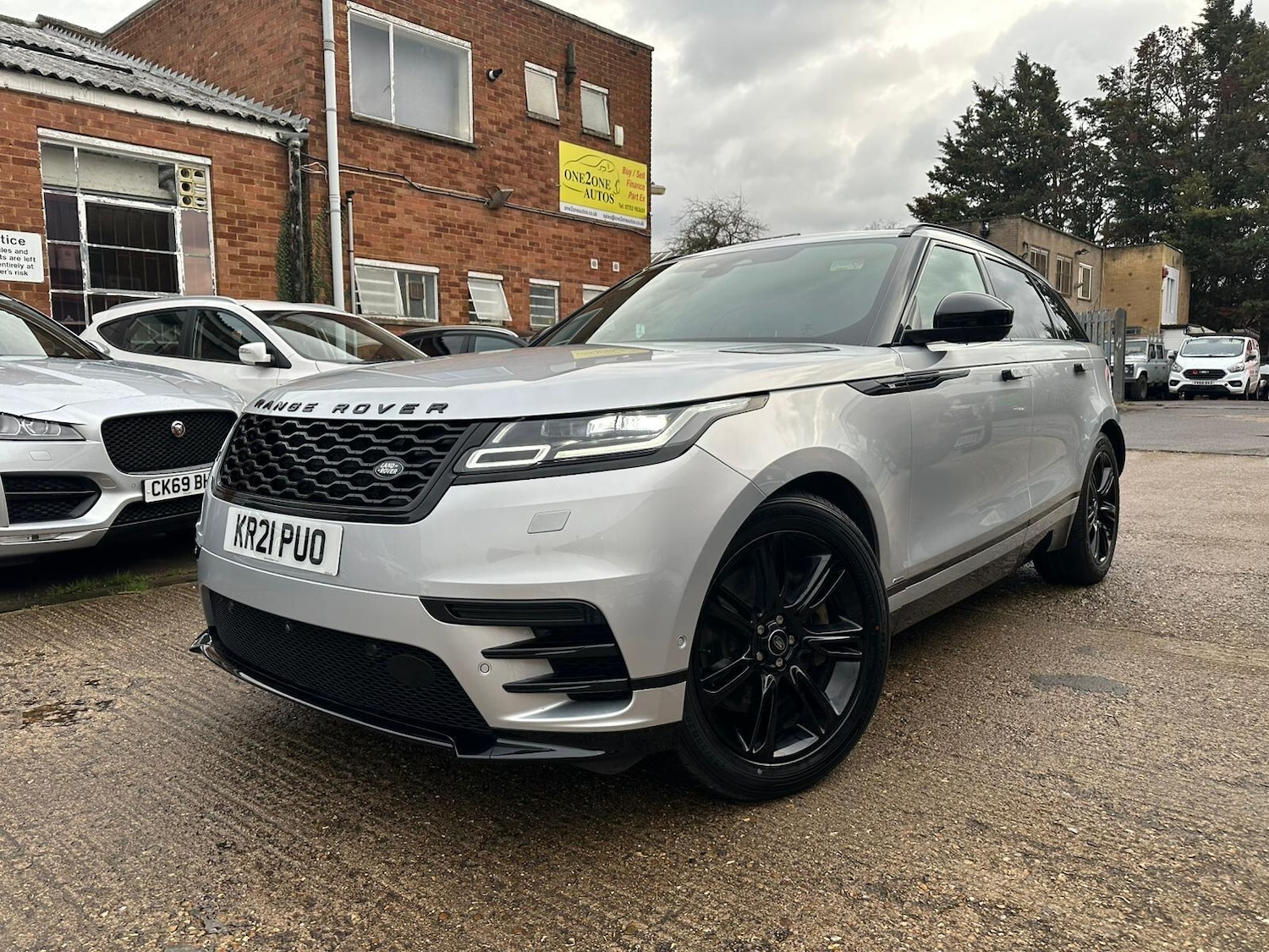 Used Land Rover Range Rover Velar 2021 for sale - 77156767: Photo 2