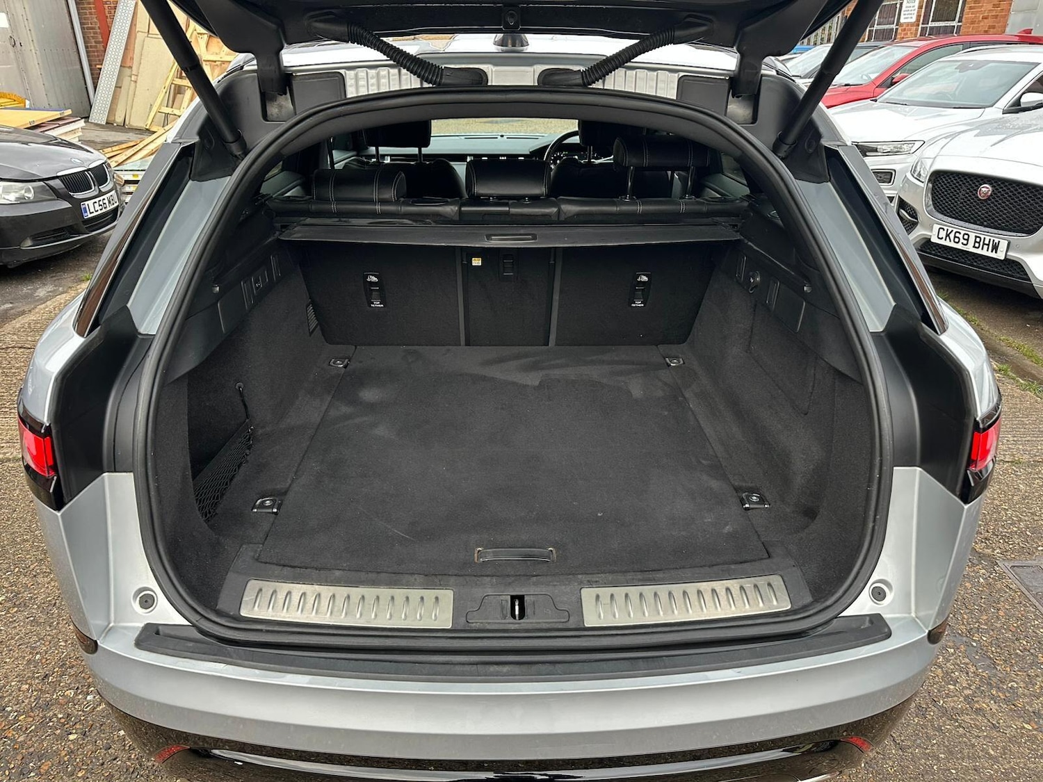 Used Land Rover Range Rover Velar 2021 for sale - 77156767: Photo 34