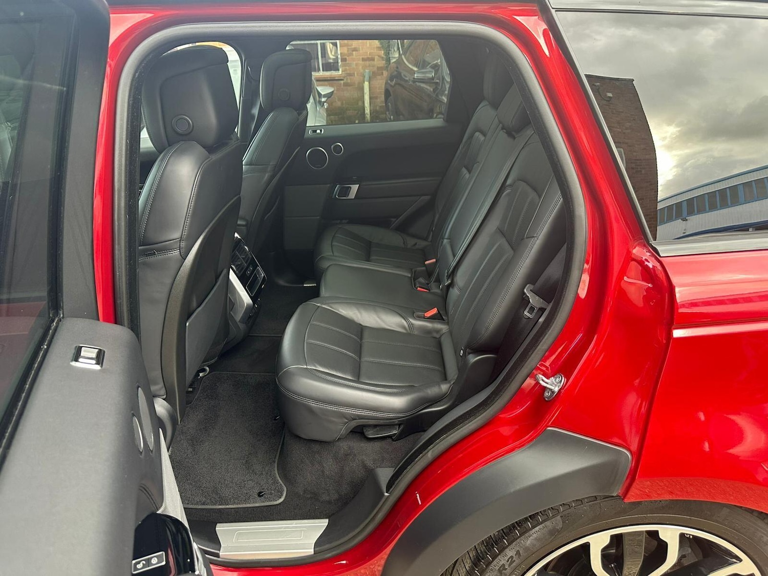 Used Land Rover Range Rover Sport 2018 for sale - 77839607: Photo 15