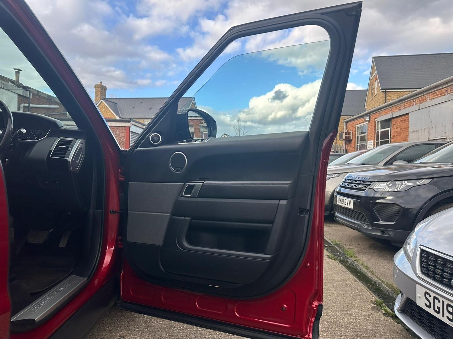 Used Land Rover Range Rover Sport 2018 for sale - 77839607: Photo 42