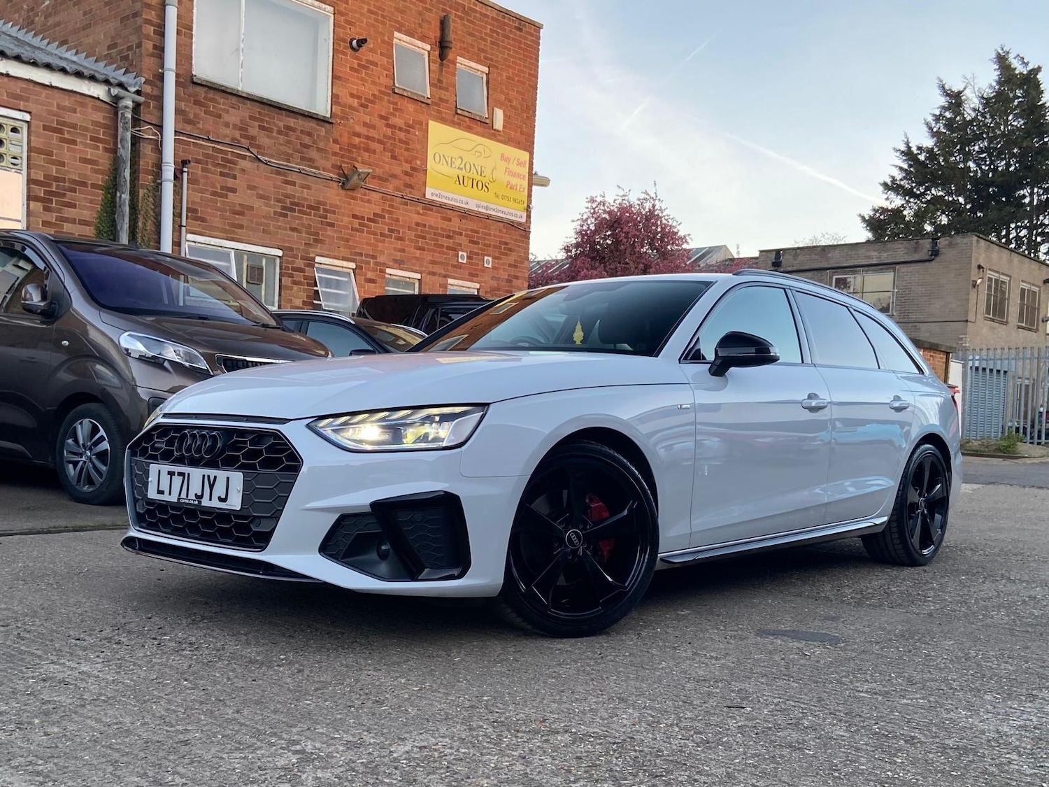 Used Audi A4 2021 for sale - 78116319: Photo 2