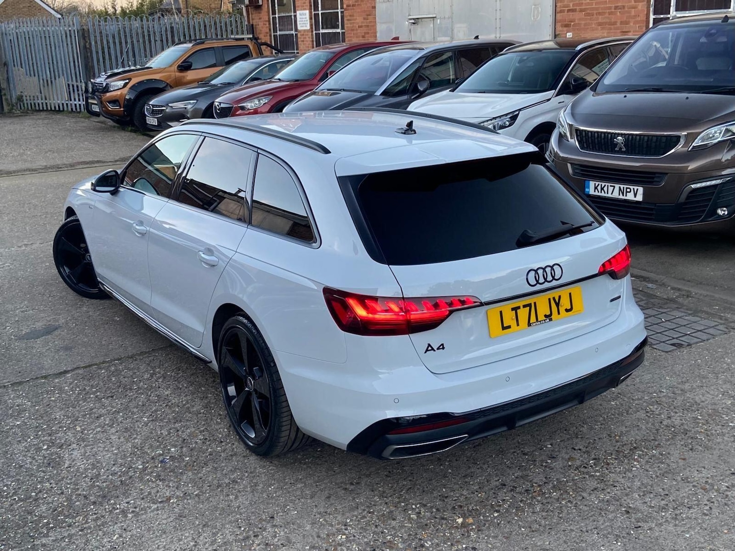 Used Audi A4 2021 for sale - 78116319: Photo 4