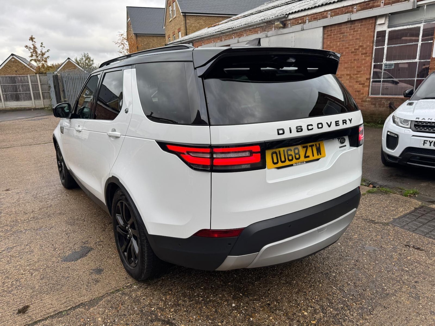 Used Land Rover Discovery 2018 for sale - 77091758: Photo 11