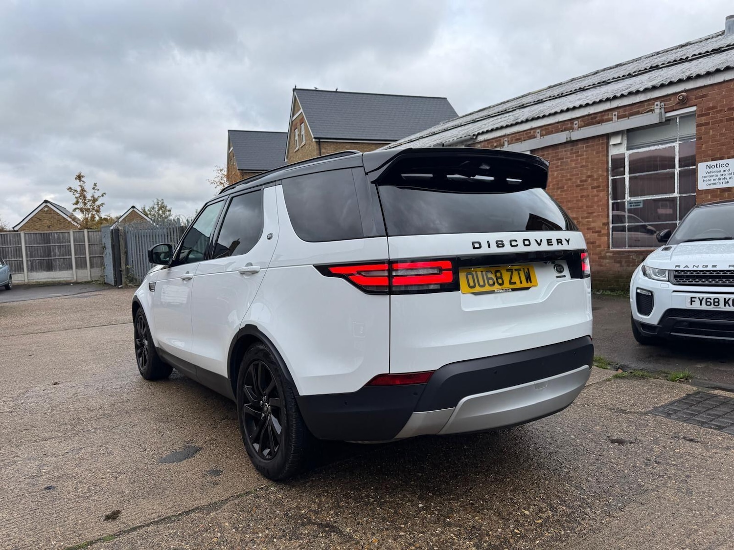 Used Land Rover Discovery 2018 for sale - 77091758: Photo 6
