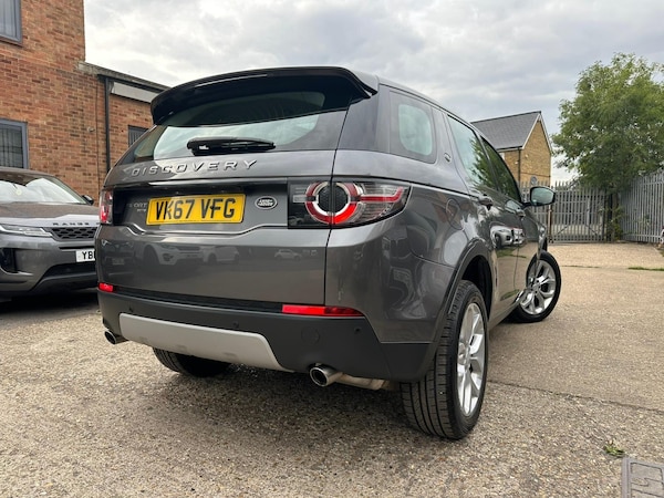 Used Land Rover Discovery Sport 2017 for sale - 75635435: Photo 11