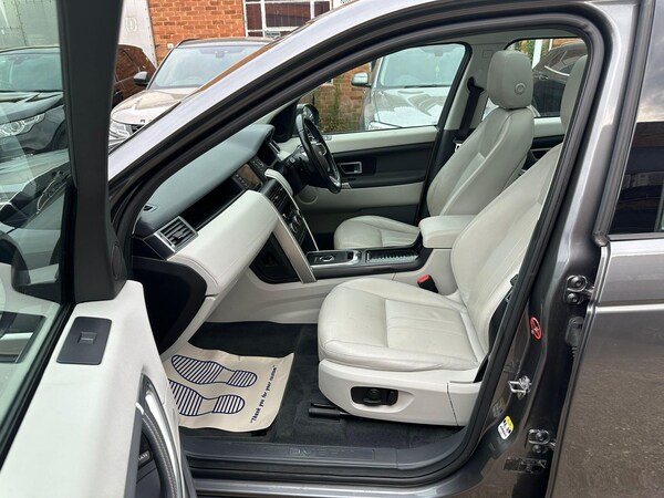 Used Land Rover Discovery Sport 2017 for sale - 75635435: Photo 14