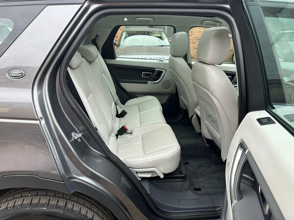 Used Land Rover Discovery Sport 2017 for sale - 75635435: Photo 16