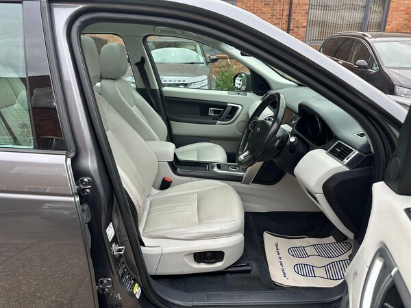 Used Land Rover Discovery Sport 2017 for sale - 75635435: Photo 17