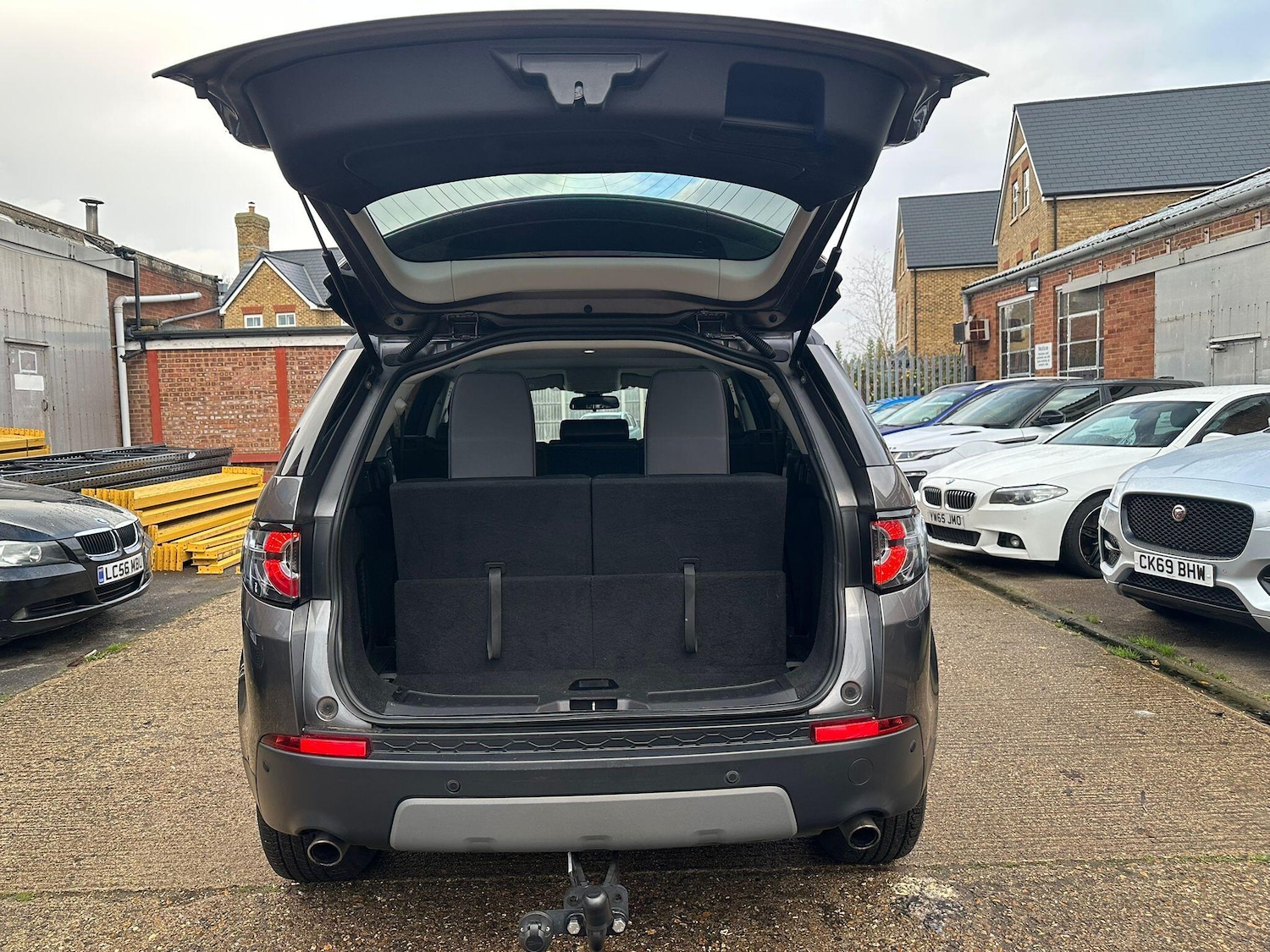 Used Land Rover Discovery Sport 2017 for sale - 76925936: Photo 35