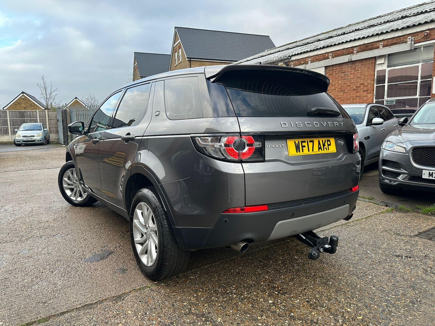 Used Land Rover Discovery Sport 2017 for sale - 76925936: Photo 4