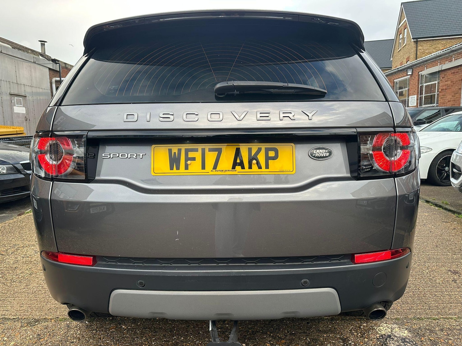 Used Land Rover Discovery Sport 2017 for sale - 76925936: Photo 6