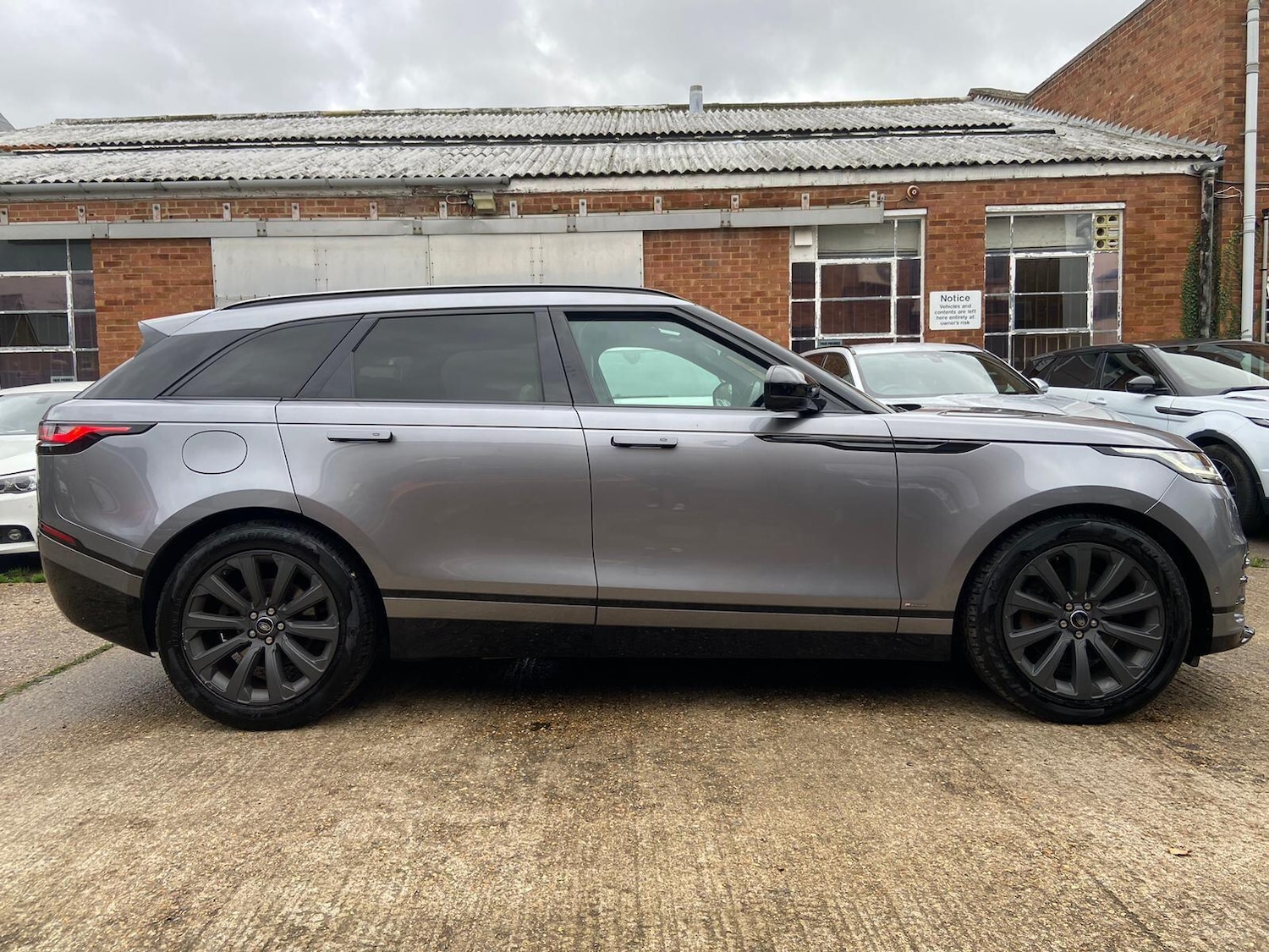 Used Land Rover Range Rover Velar 2020 for sale - 76550357: Photo 11