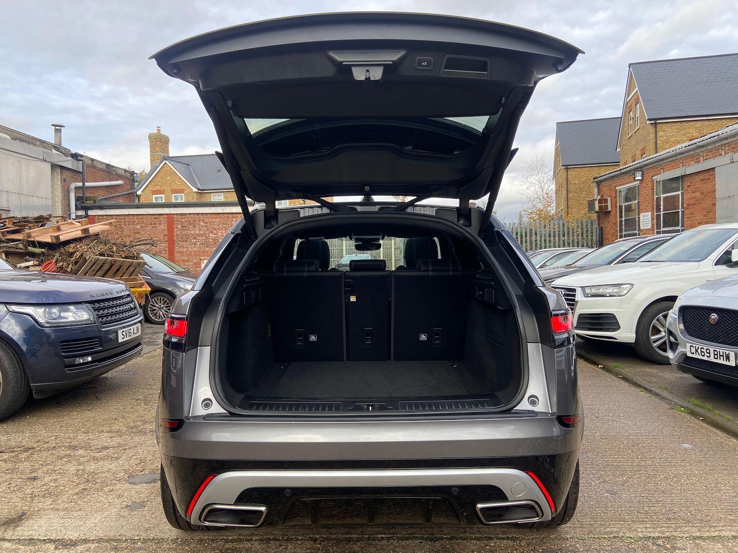 Used Land Rover Range Rover Velar 2020 for sale - 76550357: Photo 38