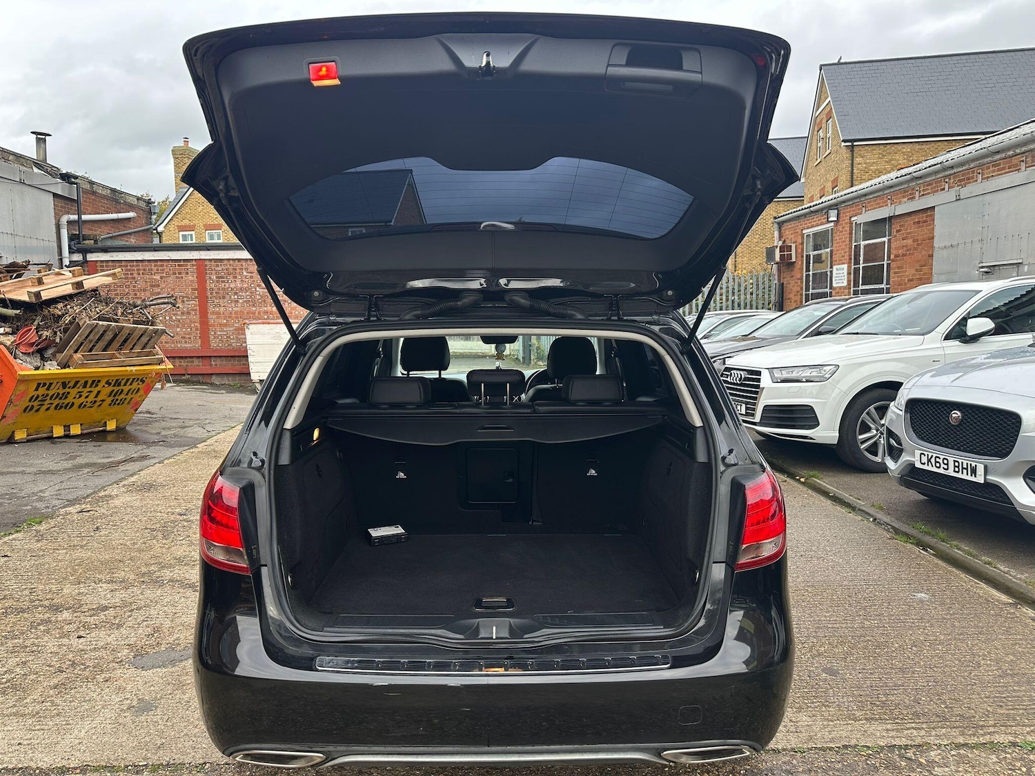 Used Mercedes-Benz B Class 2015 for sale - 76994100: Photo 13