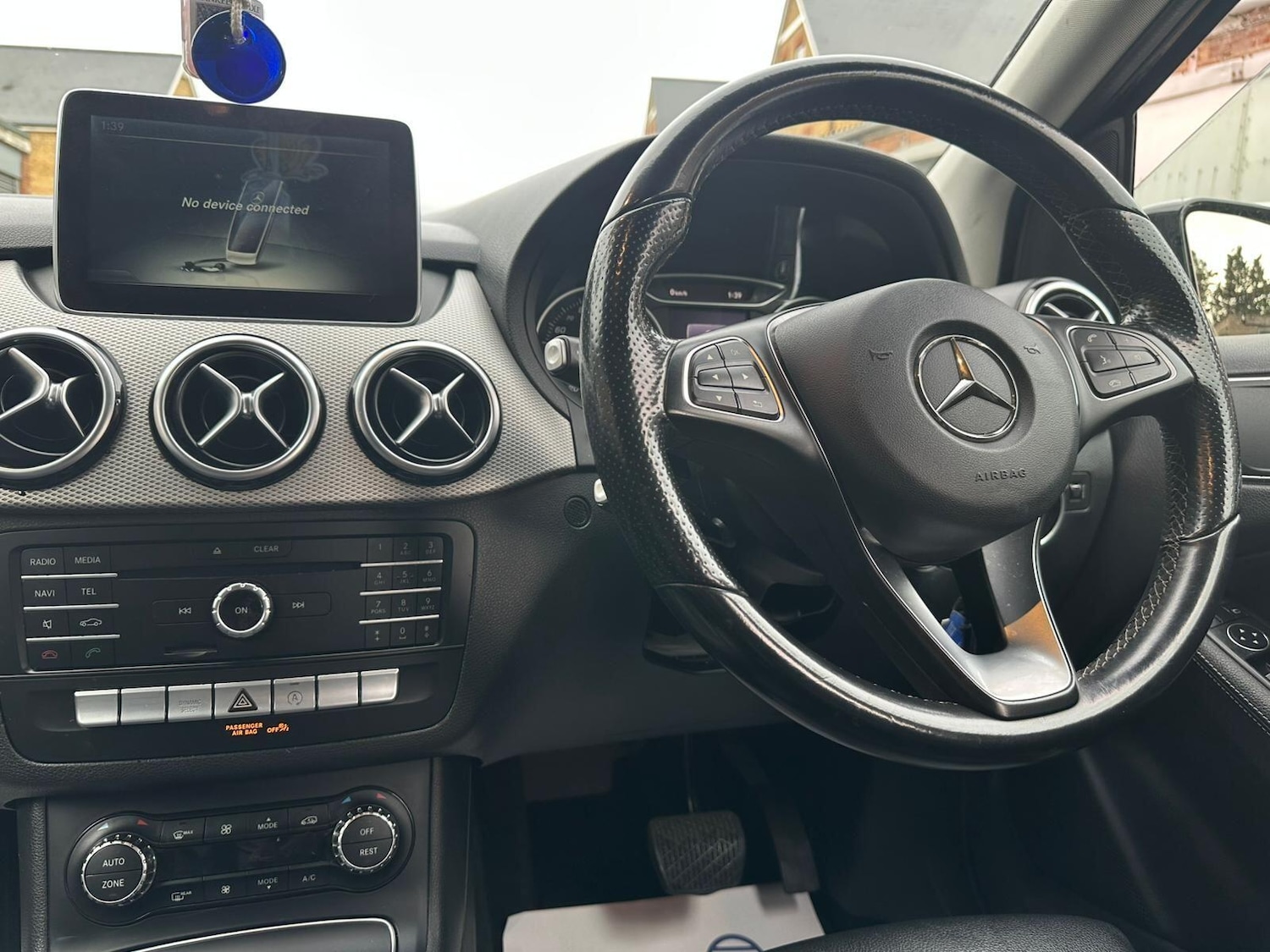 Used Mercedes-Benz B Class 2015 for sale - 76994100: Photo 42