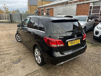 Used Mercedes-Benz B Class 2015 for sale - 76994100: Photo