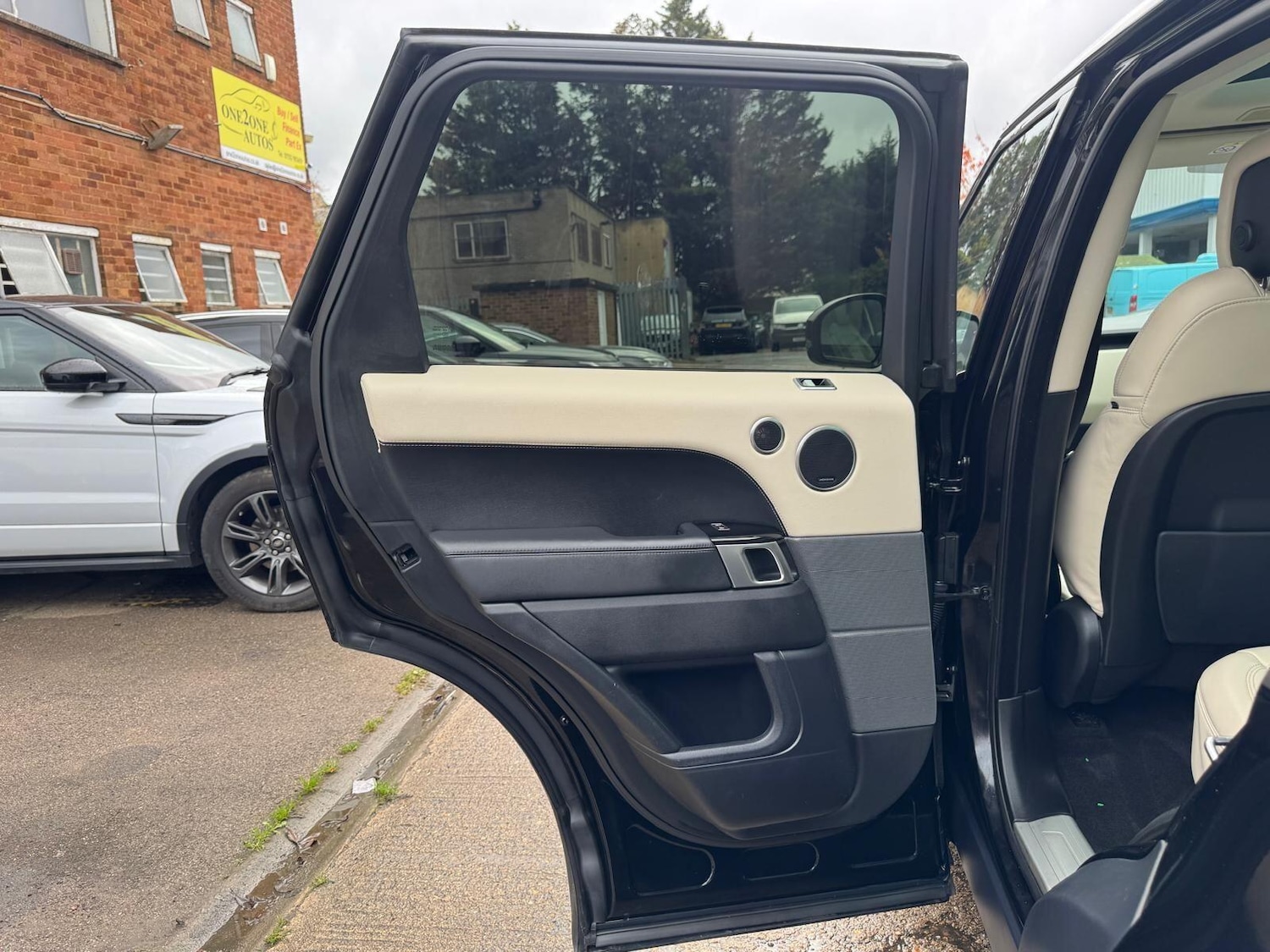 Used Land Rover Range Rover Sport 2021 for sale - 76512442: Photo 44