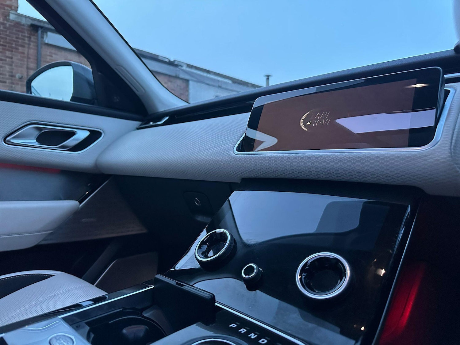 Used Land Rover Range Rover Velar 2018 for sale - 77559779: Photo 19