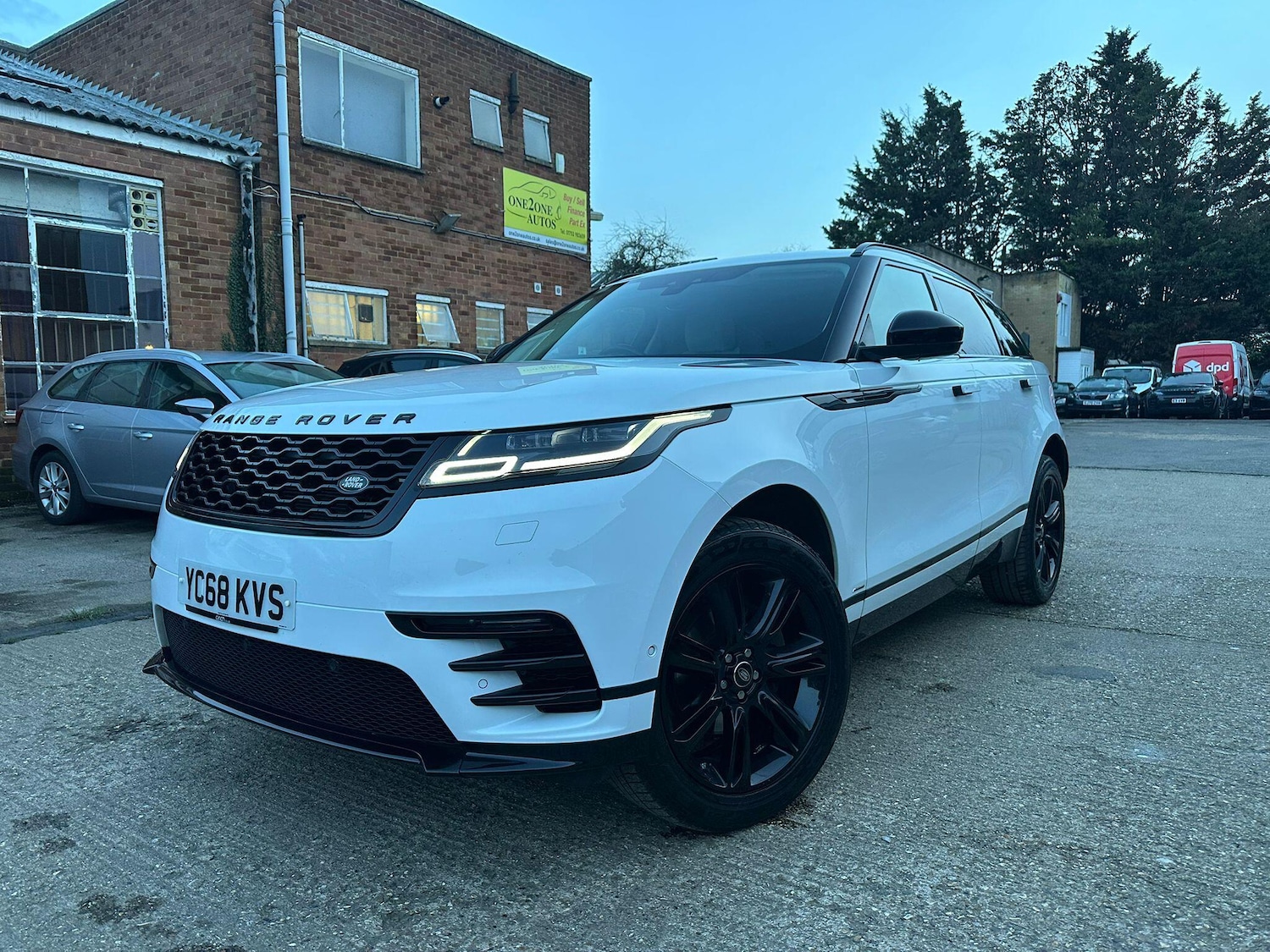 Used Land Rover Range Rover Velar 2018 for sale - 77559779: Photo 2