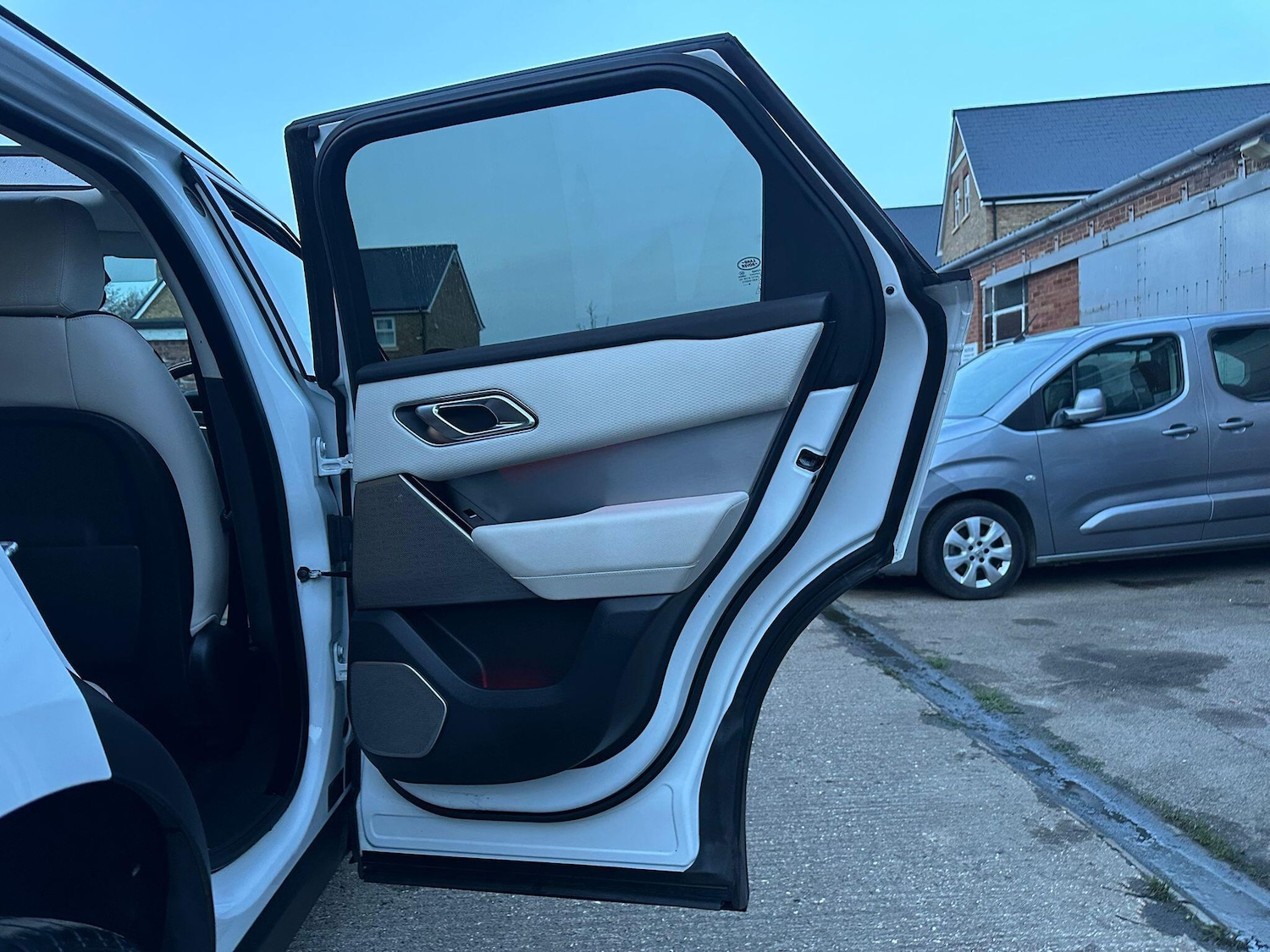 Used Land Rover Range Rover Velar 2018 for sale - 77559779: Photo 43