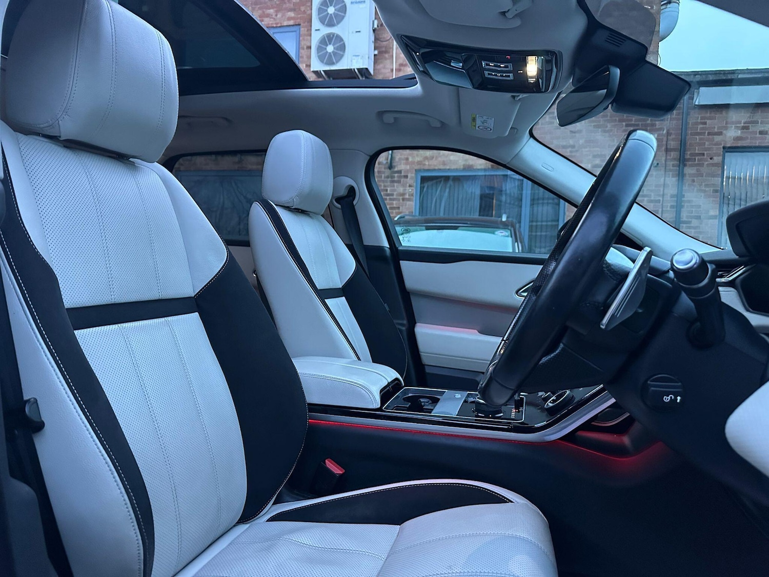 Used Land Rover Range Rover Velar 2018 for sale - 77559779: Photo 46