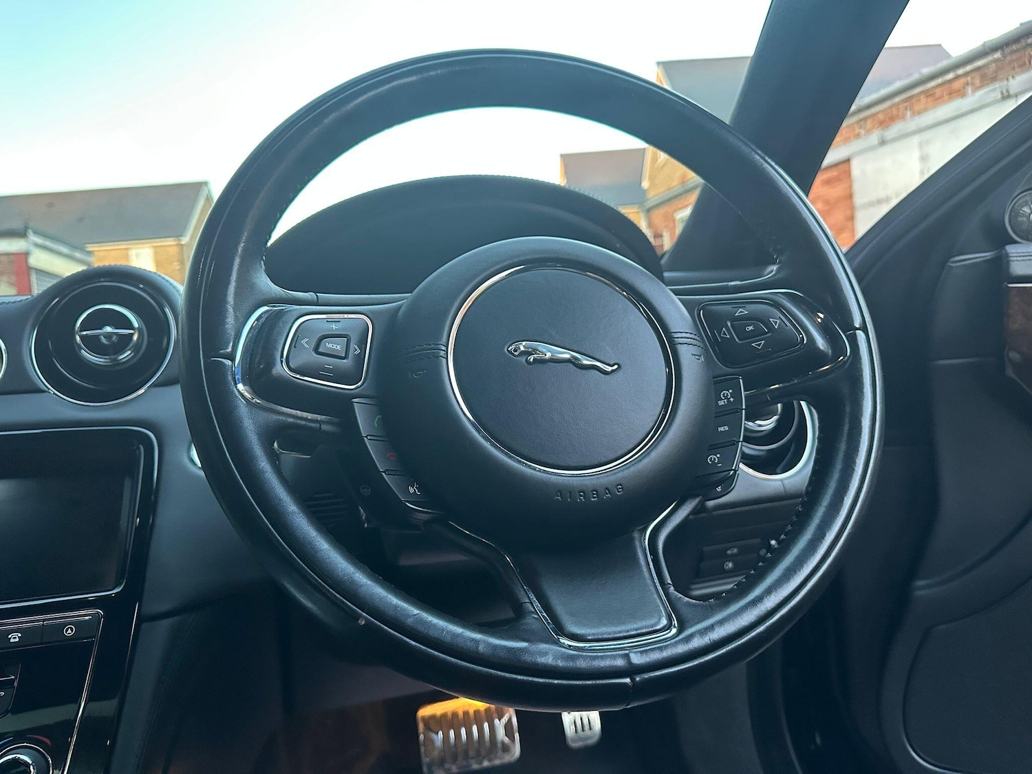 Used Jaguar XJ 2019 for sale - 77091294: Photo 66