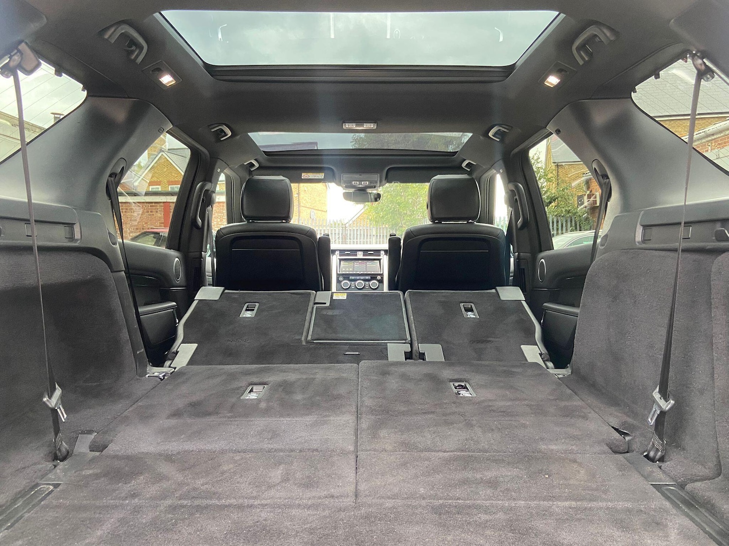 Used Land Rover Discovery 2019 for sale - 76283565: Photo 13