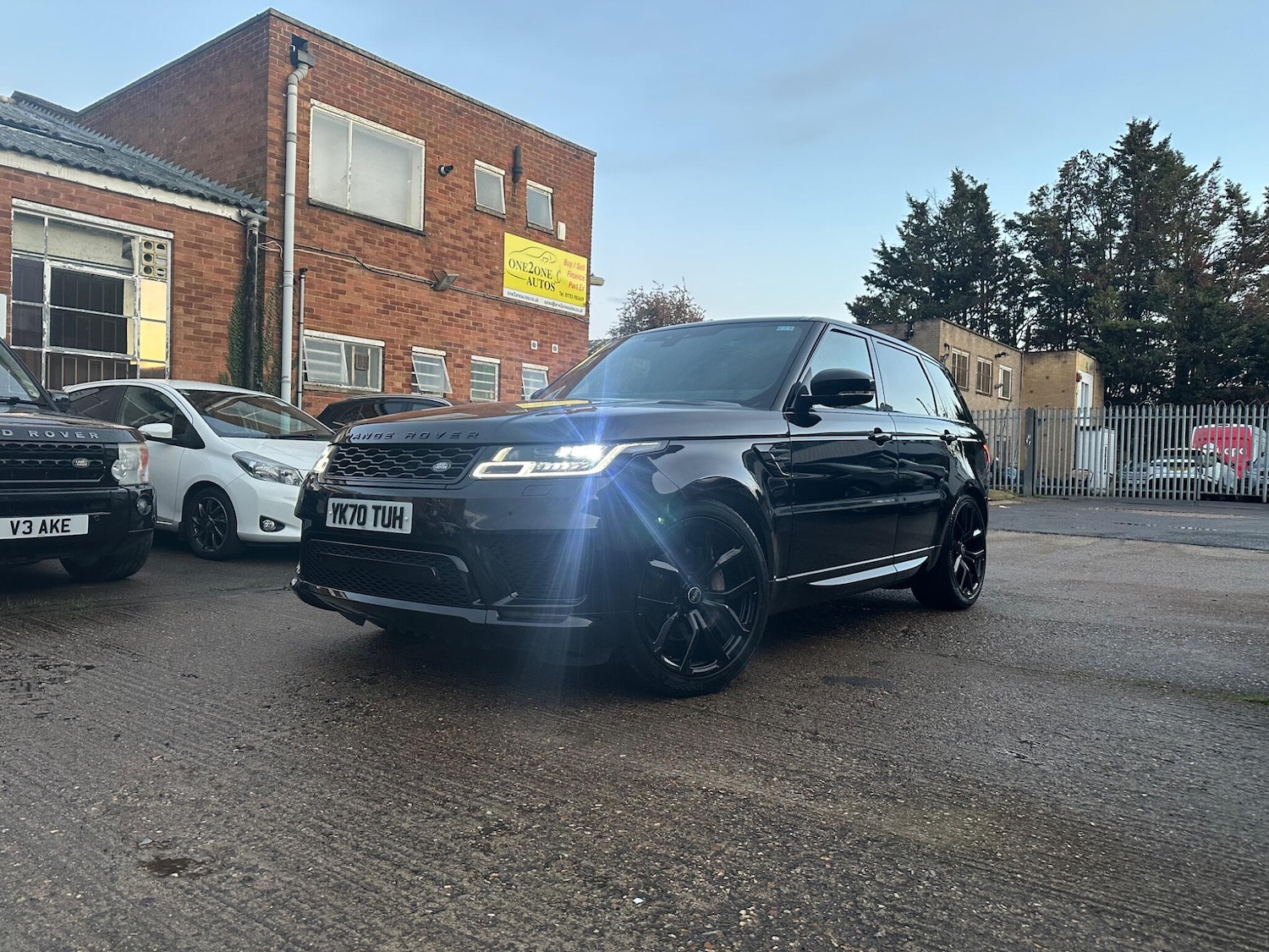 Used Land Rover Range Rover Sport 2020 for sale - 78062660: Photo 2