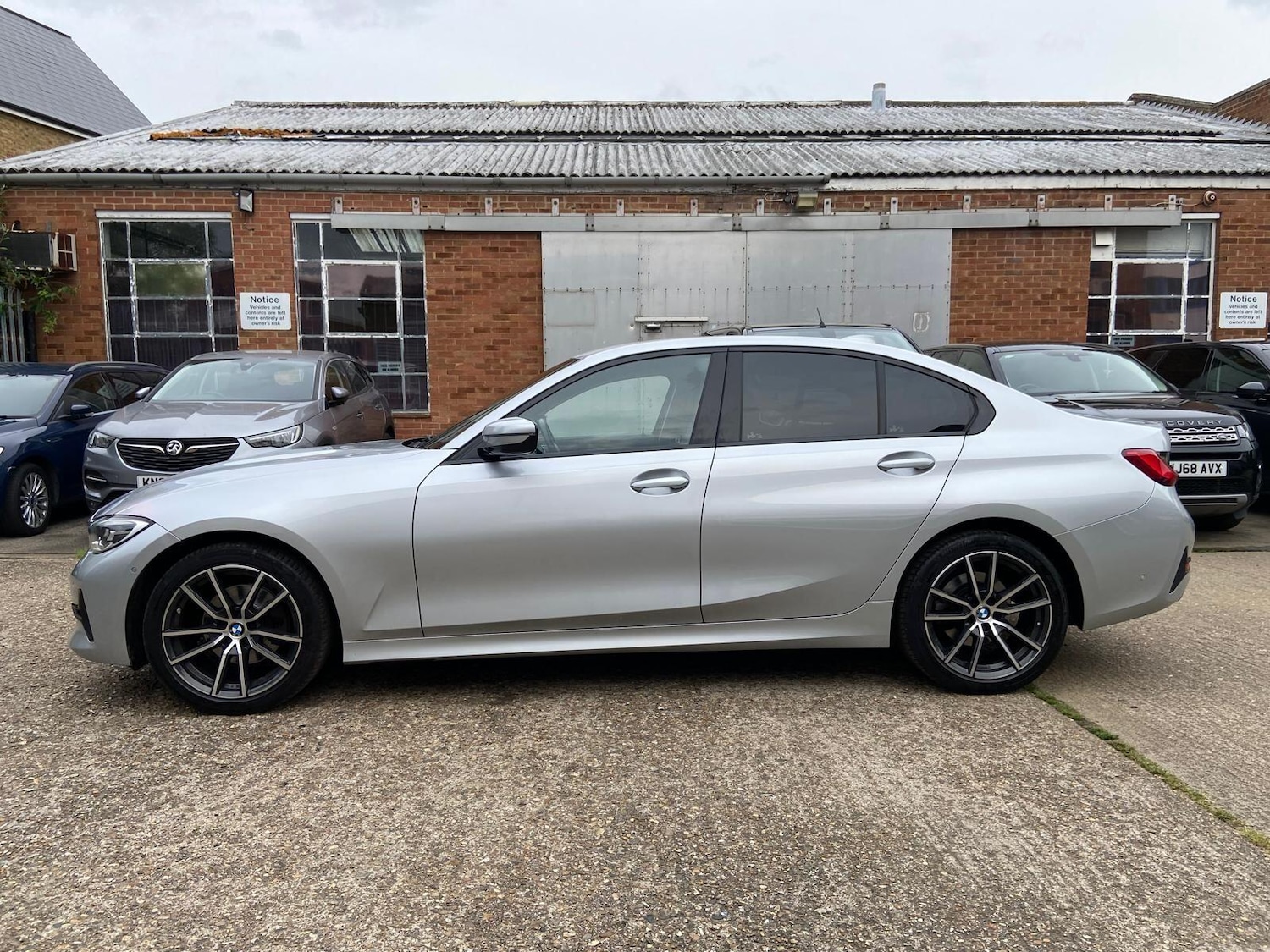 Used BMW 3 Series 2019 for sale - 76200075: Photo 12