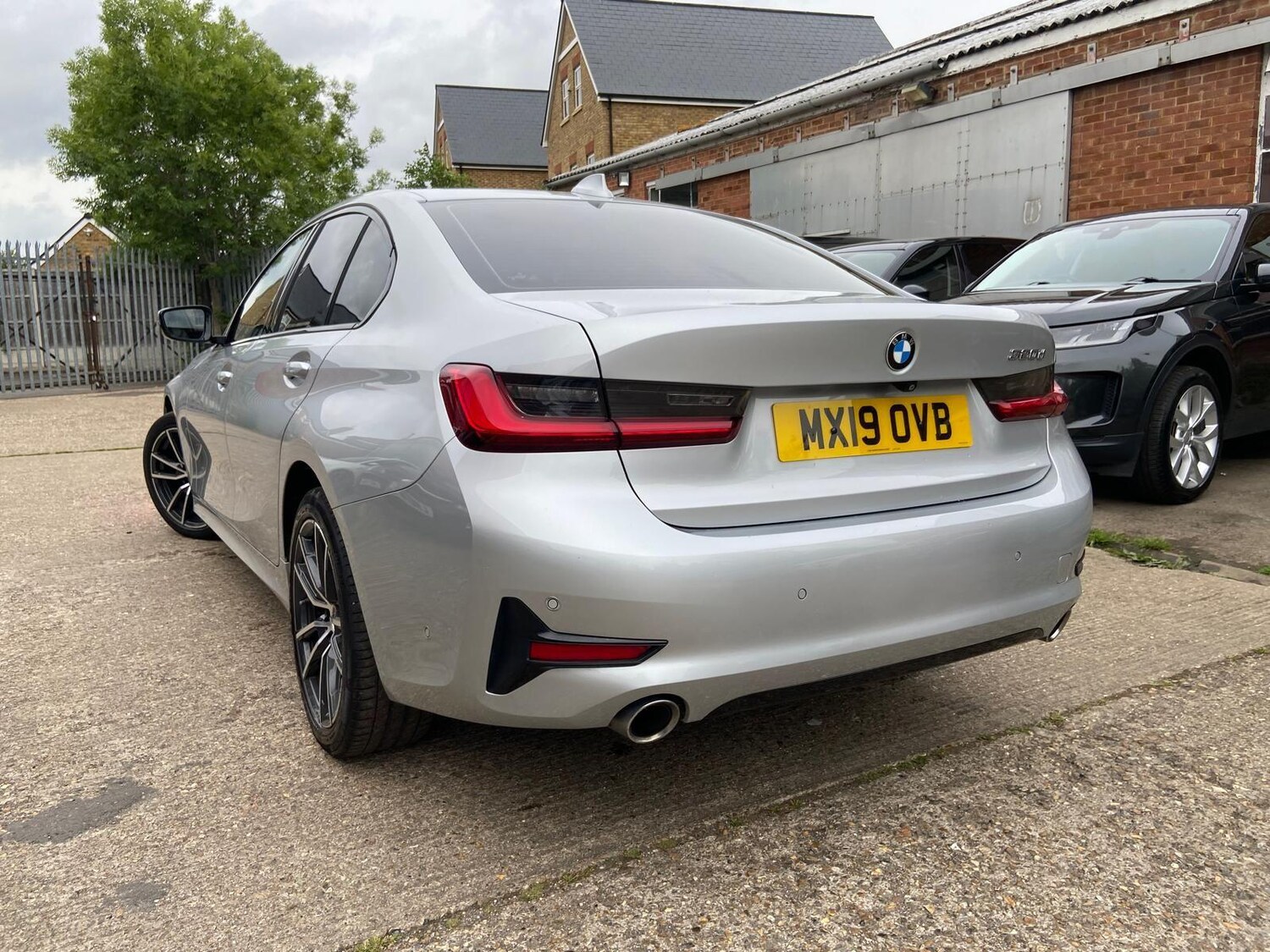 Used BMW 3 Series 2019 for sale - 76200075: Photo 24