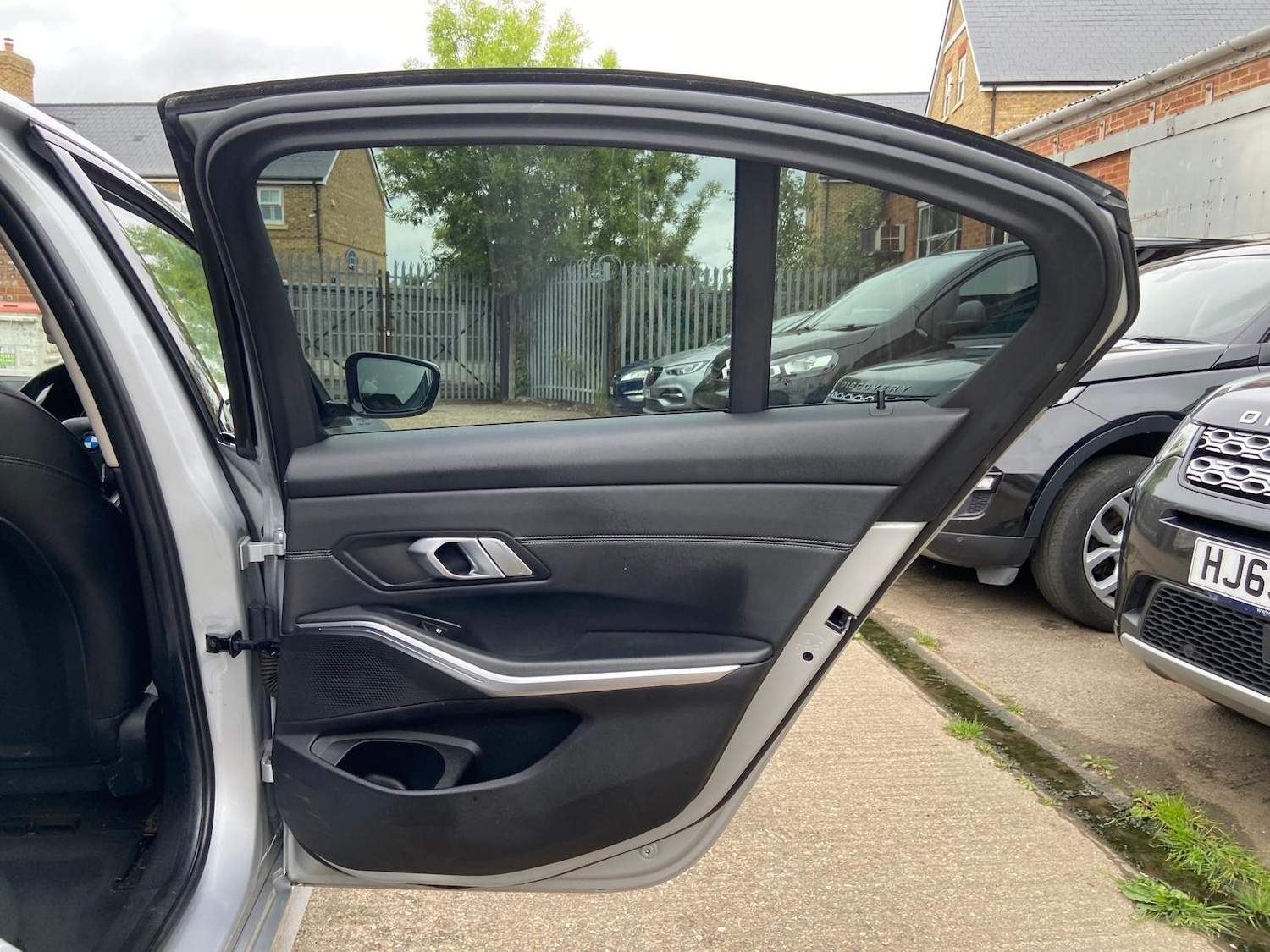 Used BMW 3 Series 2019 for sale - 76200075: Photo 41