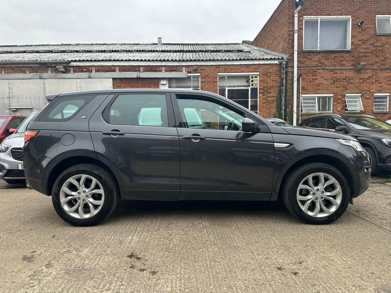 Used Land Rover Discovery Sport 2019 for sale - 77597896: Photo 11