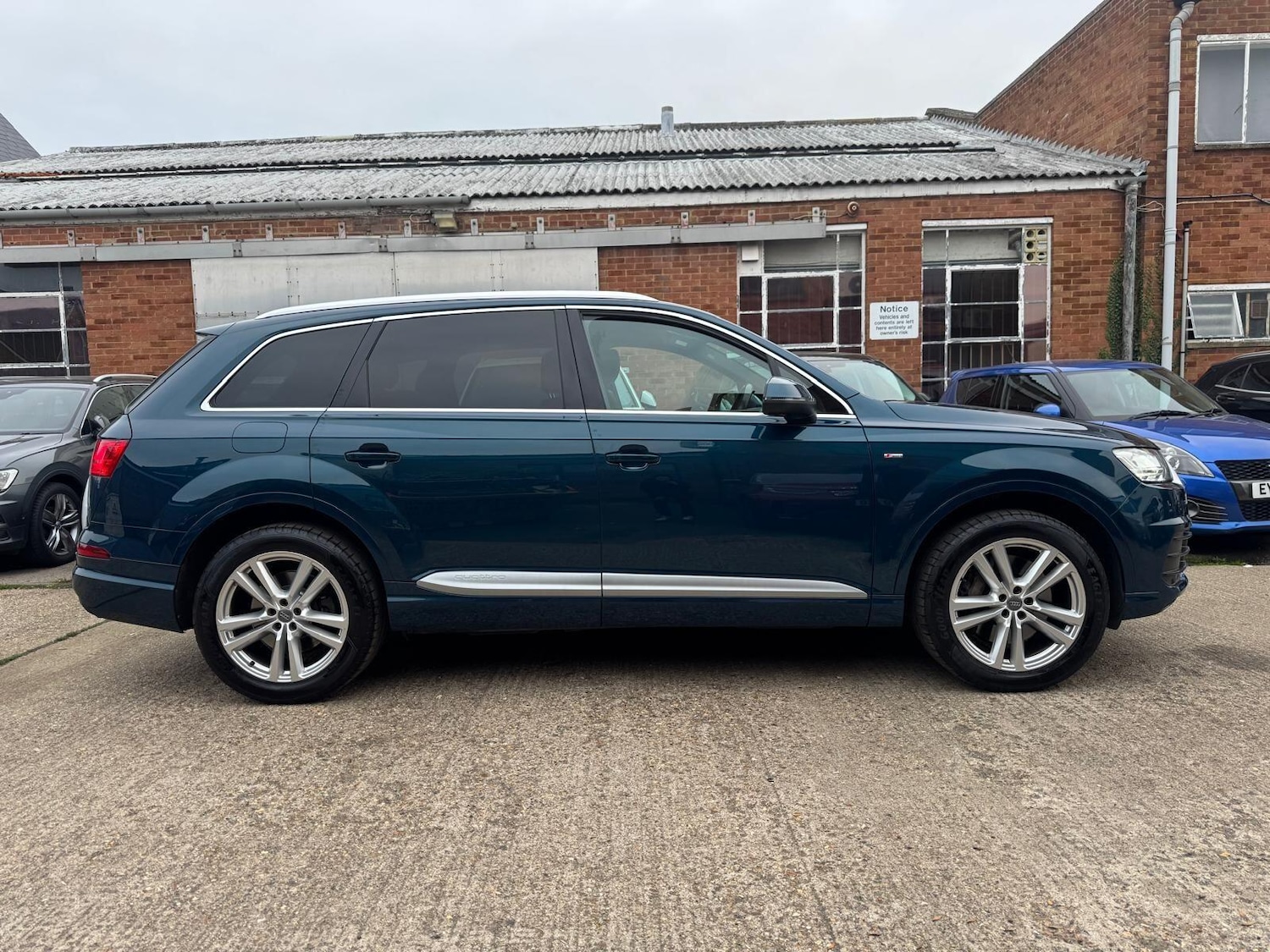 Used Audi Q7 2018 for sale - 76953136: Photo 11