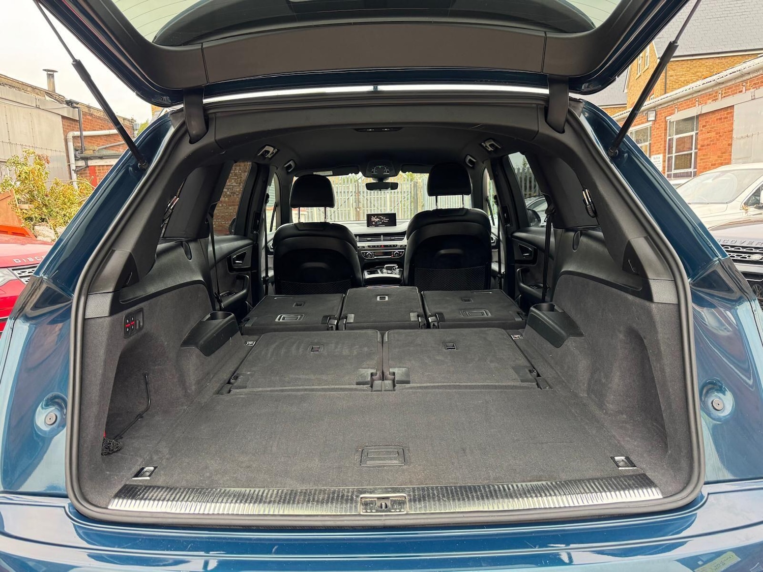 Used Audi Q7 2018 for sale - 76953136: Photo 39