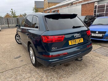 Used Audi Q7 2018 for sale - 76953136: Photo