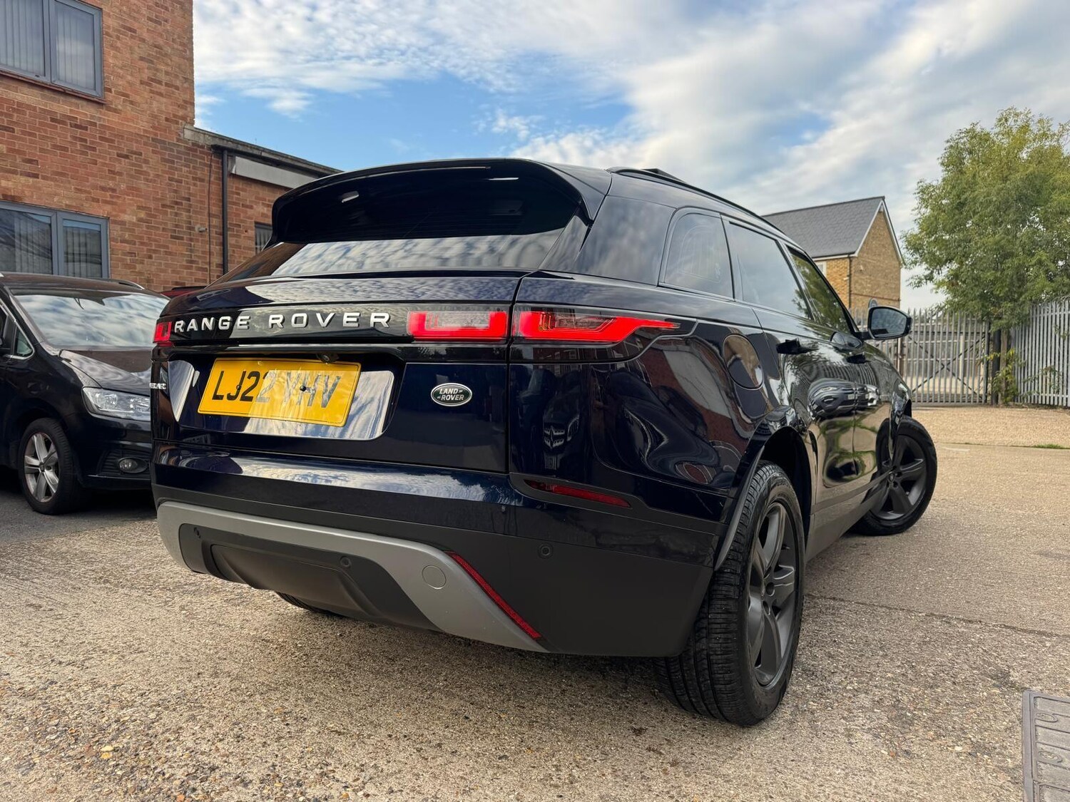 Used Land Rover Range Rover Velar 2022 for sale - 76094746: Photo 5