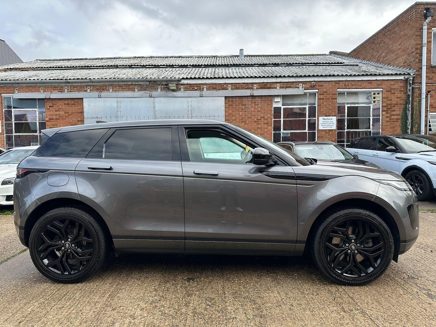 Used Land Rover Range Rover Evoque 2019 for sale - 76498899: Photo 11