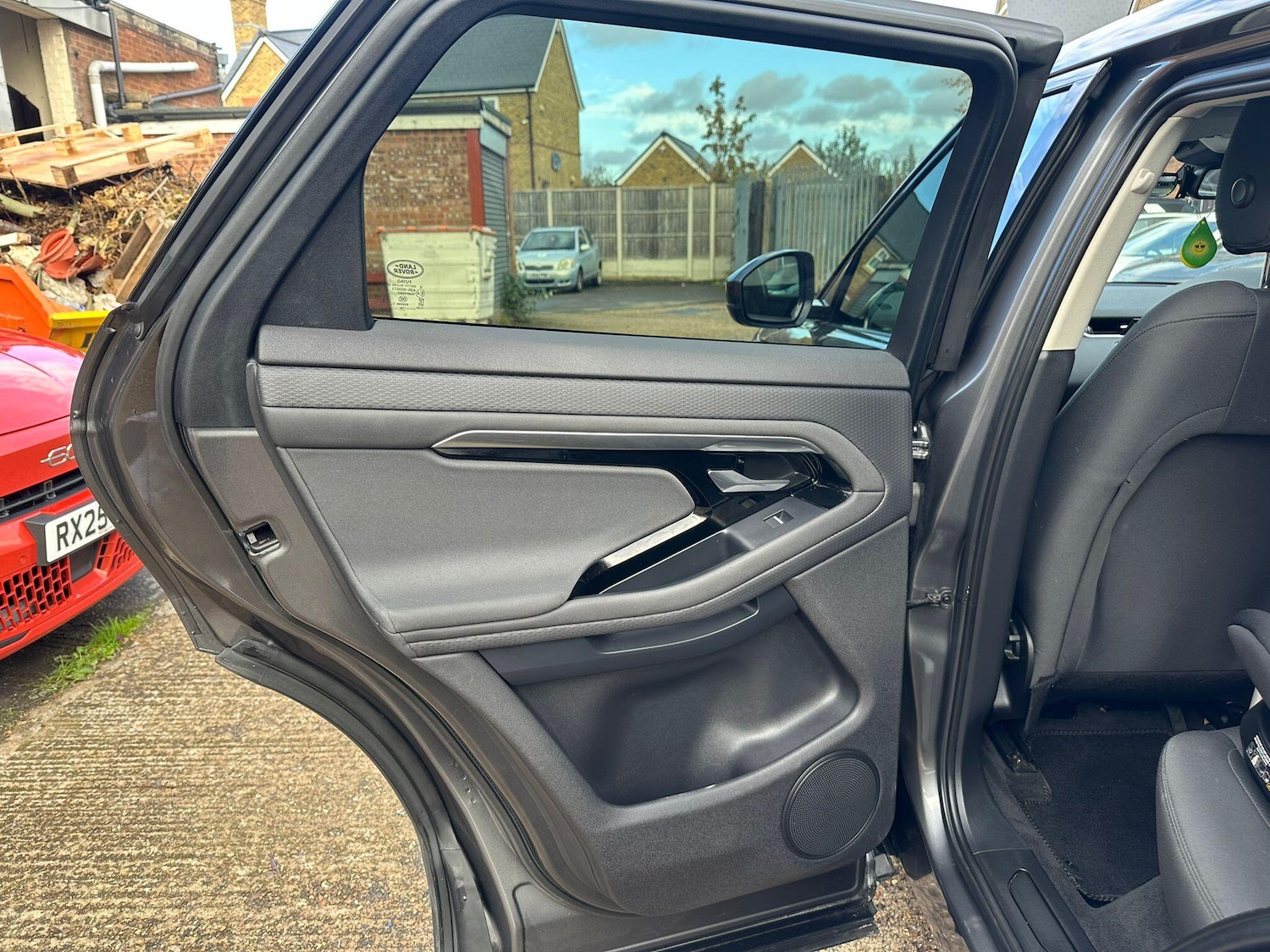 Used Land Rover Range Rover Evoque 2019 for sale - 76498899: Photo 37